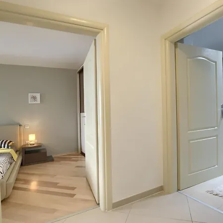 Comfortable Near The Daire Pula